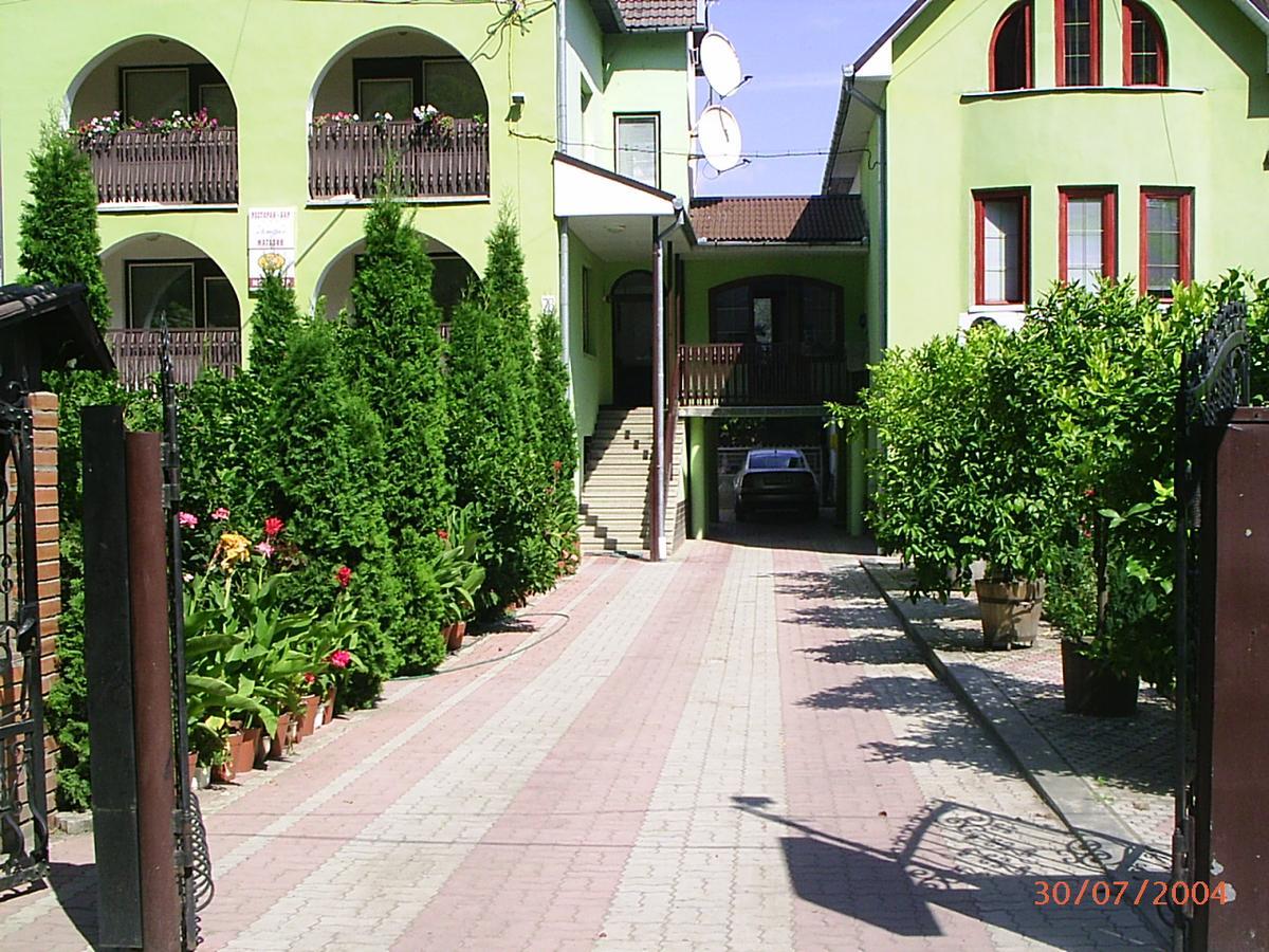 Hotel Alfa Irlyava Экстерьер фото